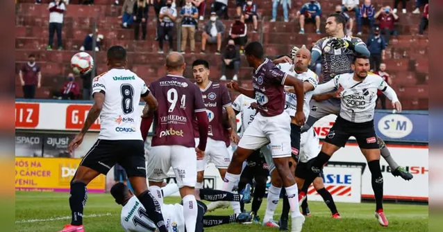 Imagem ilustrativa da notícia É decisão! Clubes disputam vaga na Terceira Divisão