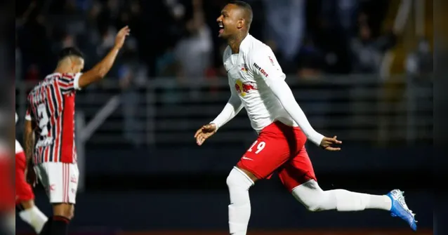Imagem ilustrativa da notícia São Paulo perde para o Bragantino e fica parado na tabela