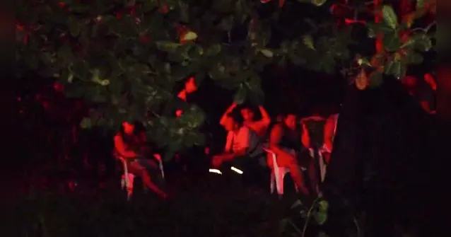 Imagem ilustrativa da notícia VÍDEO: Raio cai e deixa morto e feridos em Outeiro