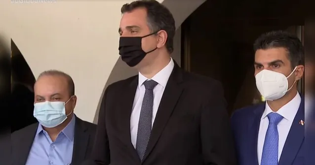 Imagem ilustrativa da notícia Com governadores, Pacheco diz: “não se negocia a democracia"