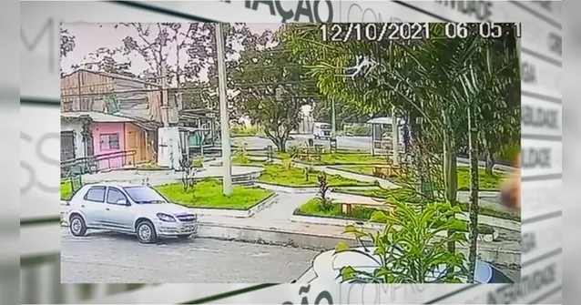 Imagem ilustrativa da notícia Vídeo mostra colisão entre veículos na estrada da Ceasa