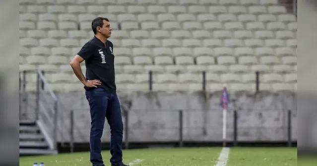 Imagem ilustrativa da notícia Santos anuncia a contratação do técnico Fábio Carille