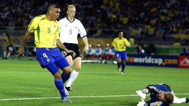 Imagem ilustrativa da notícia Vídeo: Ronaldo Fenômeno faz aniversário com belos gols