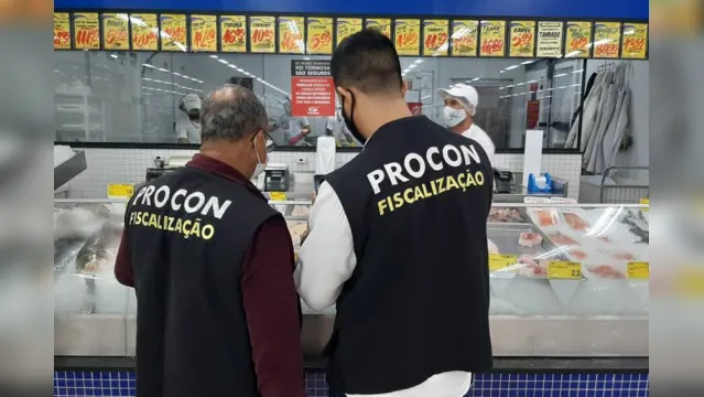 Imagem ilustrativa da notícia Procon fiscaliza venda de cabeça de peixe em supermercados