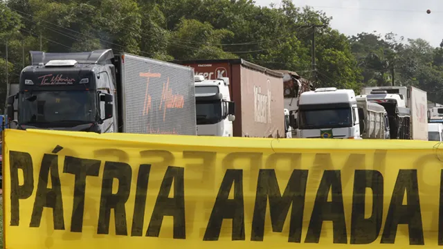 Imagem ilustrativa da notícia Sexta-feira segue com atos de caminhoneiros no Pará