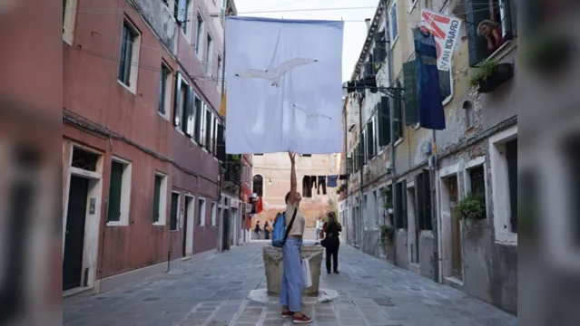 Imagem ilustrativa da notícia Artista paraense muda paisagens de Veneza com exposição