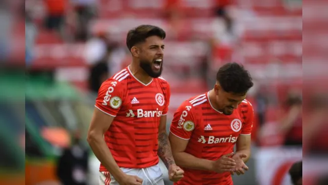 Imagem ilustrativa da notícia Inter goleia a Chapecoense na volta da torcida ao Beira-Rio