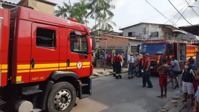 Imagem ilustrativa da notícia Incêndio atinge residências em vila de Belém