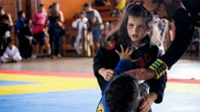 Imagem ilustrativa da notícia Lutadora do Pará pede ajuda para ir a Mundial de Jiu-Jitsu