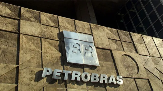 Imagem ilustrativa da notícia Com gasolina a R$ 6, Petrobras lucrou mais de R$ 42 bilhões
