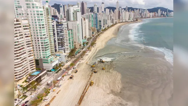 Imagem ilustrativa da notícia Balneário Camboriú conclui trecho de alargamento de praia