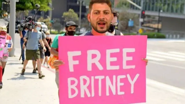 Imagem ilustrativa da notícia Caio, do BBB, vira meme após notícia de Britney livre do pai