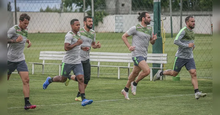 Imagem ilustrativa da notícia Coritiba-PR têm desfalques para enfrentar o Clube do Remo