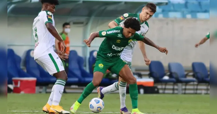 Imagem ilustrativa da notícia América-MG surpreende e vence Cuiabá-MT fora de casa