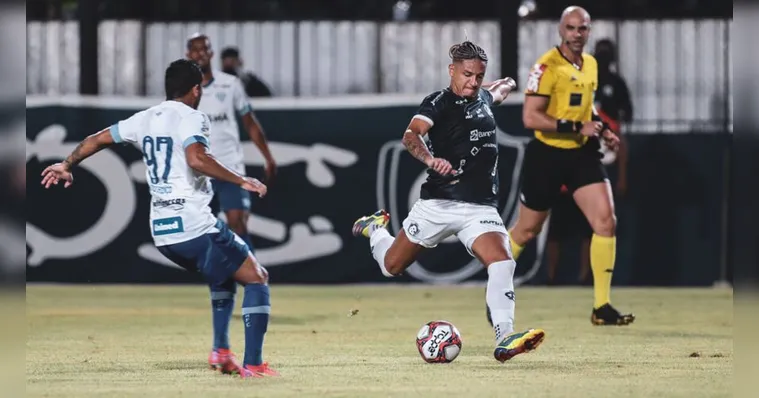 Imagem ilustrativa da notícia Remo vence o Avaí no duelo entre Leões e cola no Vasco