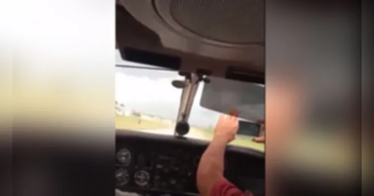 Imagem ilustrativa da notícia Vídeo: homem é atropelado por avião no interior do Pará
