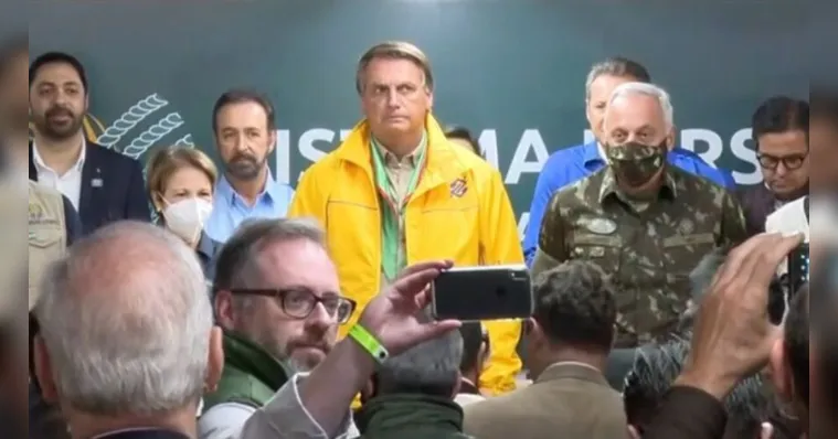 Imagem ilustrativa da notícia Bolsonaro: "Se alguém quiser trocar comigo, troco agora".