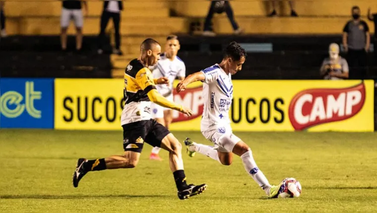 Imagem ilustrativa da notícia Surpresas e goleada marcam inicio do quadrangular do acesso