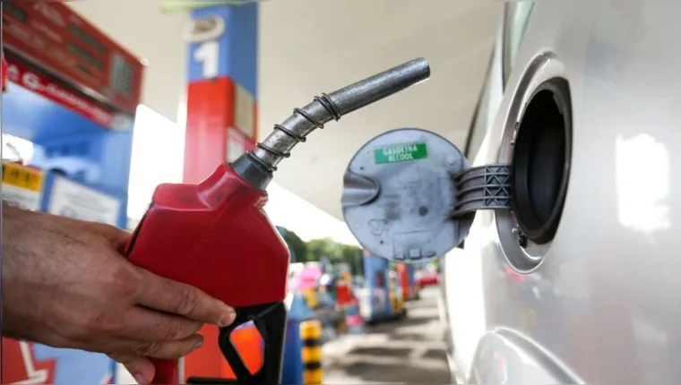 Imagem ilustrativa da notícia Estados congelam ICMS sobre combustíveis por 90 dias