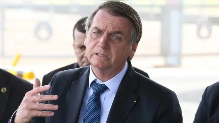 Imagem ilustrativa da notícia Bolsonaro volta a fazer ataques e critica ministro Barroso