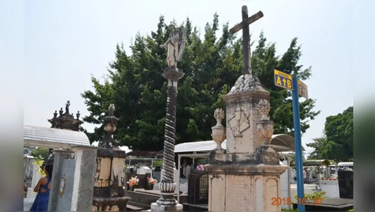 Imagem ilustrativa da notícia Enterros estão proibidos nos cemitérios públicos de Santarém