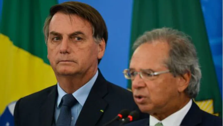 Imagem ilustrativa da notícia Guedes pediu demissão e Bolsonaro tenta convencê-lo a ficar