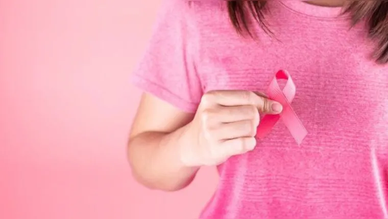 Imagem ilustrativa da notícia Outubro Rosa: mitos e verdades sobre implantes e mamografia