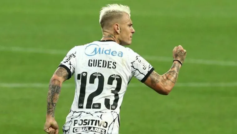 Imagem ilustrativa da notícia Em estreia, Roger Guedes faz gol de falta pelo Corinthians
