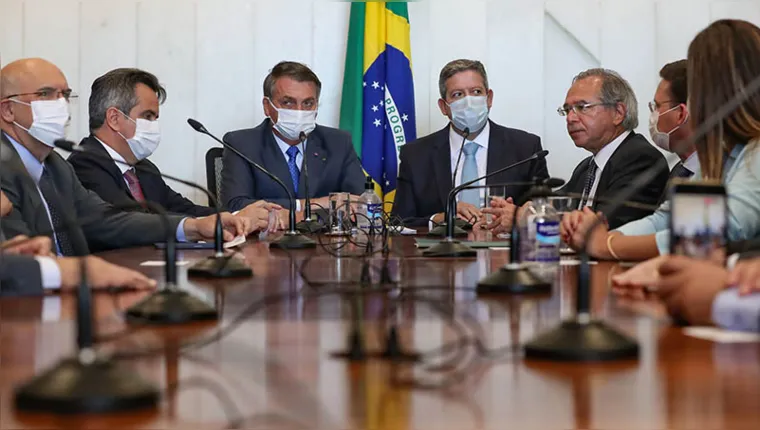 Imagem ilustrativa da notícia Auxílio
Brasil: governo federal não explica fonte do recurso