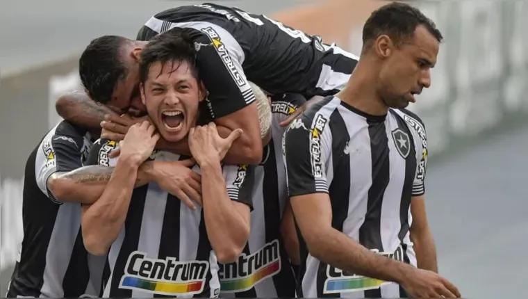 Imagem ilustrativa da notícia Botafogo vence Náutico de virada já é o vice na Série B