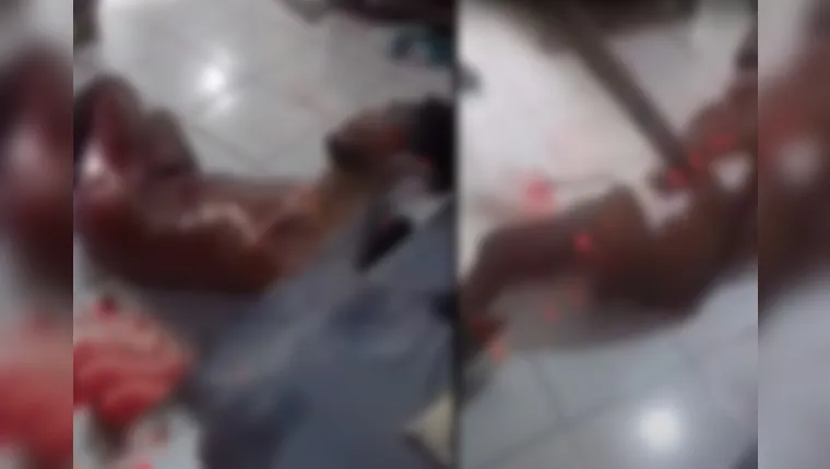 Imagem ilustrativa da notícia Vídeo: "Tribunal do Crime" espanca estuprador de criança