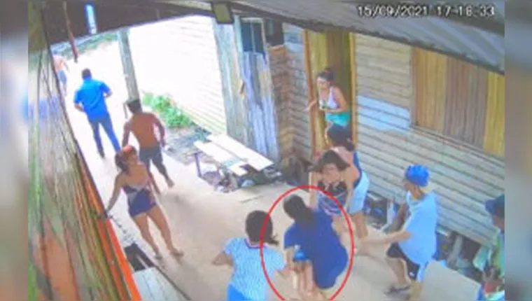 Imagem ilustrativa da notícia Vídeo: membro de facção mata criança com tiro no Amapá