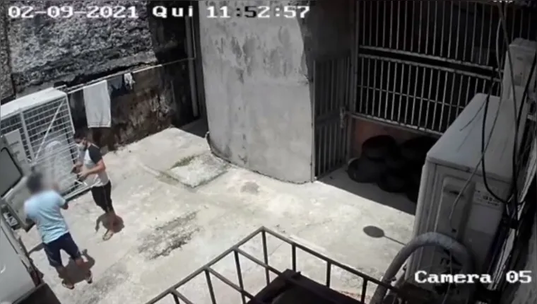 Imagem ilustrativa da notícia Vídeo:
câmeras flagram assaltos em área da José Bonifácio