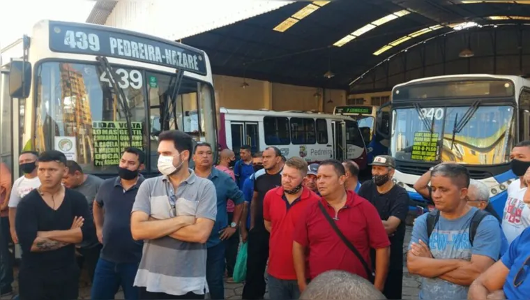 Imagem ilustrativa da notícia Rodoviários paralisam 5 linhas de ônibus em Belém; assista!
