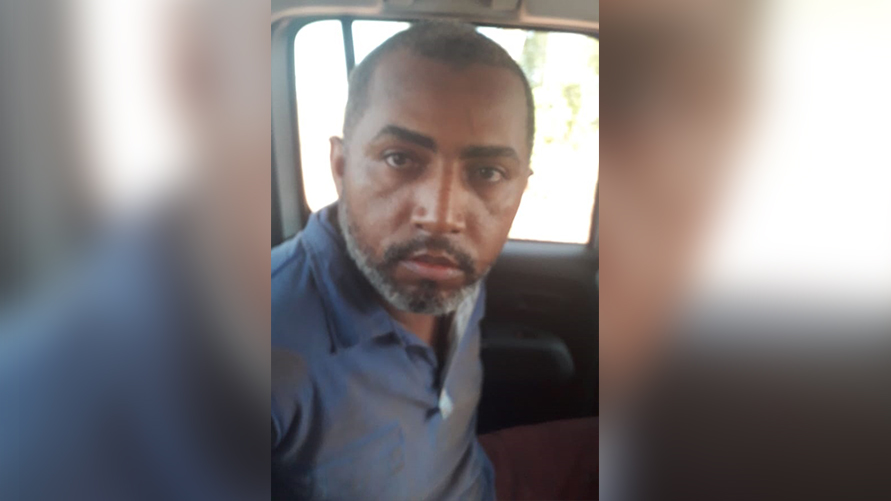 Antônio, conhecido como “Toninho” foi apontado pelas autoridades policiais como sendo suspeito de ter cometido homicídio contra Jaqueline Santana da Silva