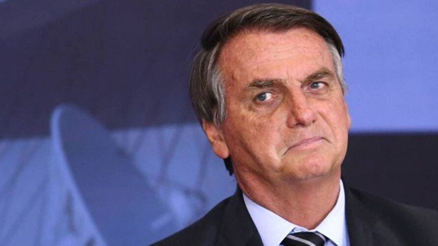 Bolsonaro pretende  inaugurar de um trecho de 10 quilômetros de asfalto na Bahia