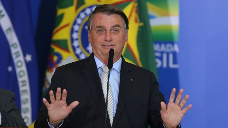 Blasio, prefeito de Nova York, marcou Bolsonaro em um tuíte junto com um link que leva para o site que rastreia todos os pontos de vacinação contra a Covid-19 na Cidade.