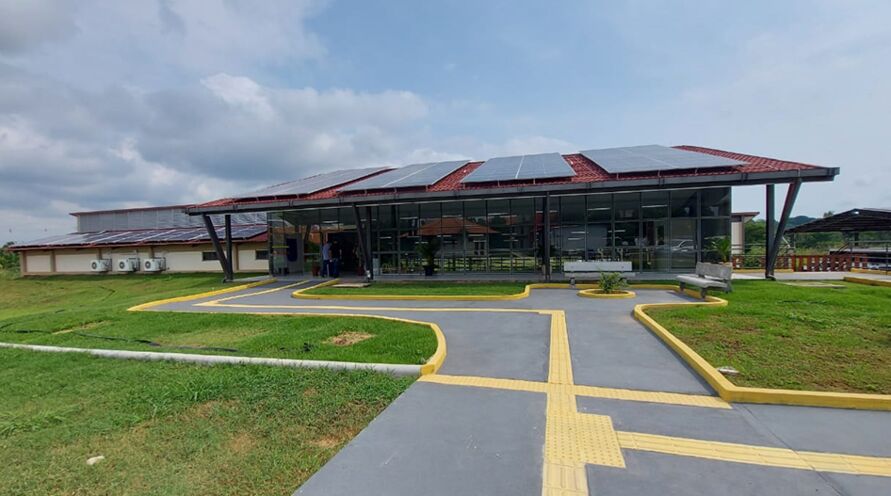 O prédio possui área de 870 m² e terá capacidade estimada de produção de duas mil refeições por turno O prédio possui área de 870 m² e terá capacidade estimada de produção de duas mil refeições por turno