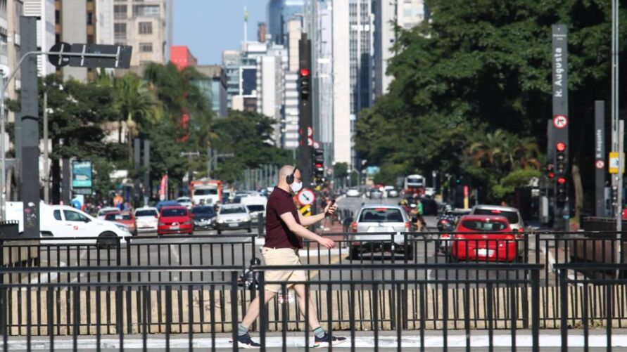 Imagem ilustrativa da notícia: Brasil soma 20,85 milhões de casos e 582,6 mil mortes