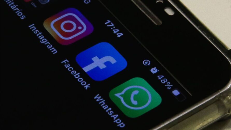Facebook, WhatsApp e Instagram ficaram fora do ar por mais de seis horas