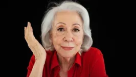 Fernanda Montenegro, de 92 anos, que garantiu que ficará como contratada pelos próximos 4 anos.