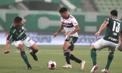 Imagem ilustrativa da notícia São Paulo precisa vencer Palmeiras para não entrar no Z-4