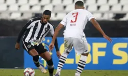 Imagem ilustrativa da notícia Vasco e Botafogo fazem clássico mirando à Série A de 2022