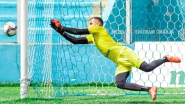 Goleiro do Paysandu, Victor Souza