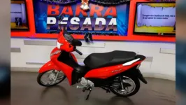 A moto Honda Biz já está no estúdio do Barra Pesada Marabá. Sorteio será no dia 31 de dezembro, ao vivo.