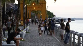 Jovem teria se jogado no rio, durante uma confraternização na Estação das Docas.