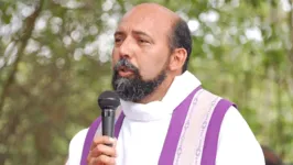 Imagem ilustrativa da notícia Padre Carlos Afonso morre vítima de infarto