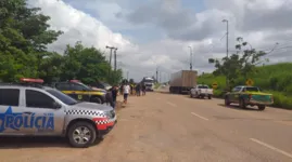 Polícia Militar e PRF disperasam logo o bloqueio