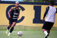 Rony fez bons jogos, apesar das poucas oportunidades