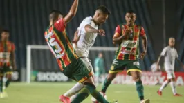 Leão precisará torcer para derrota do Sampaio em Maceió.